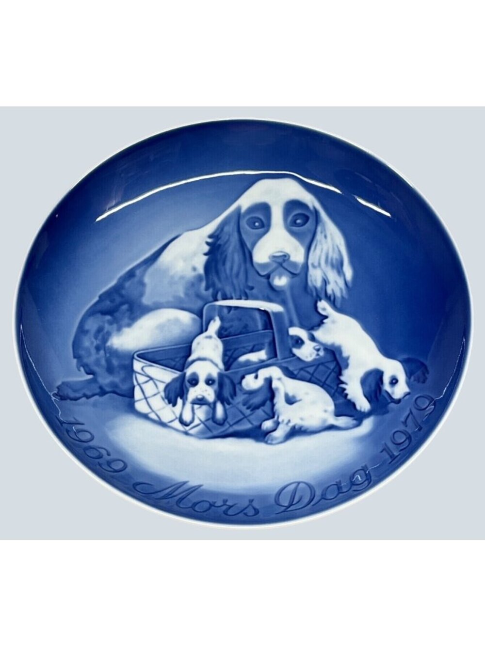 Bing & Grondahl 1969 1979 Mors Mothers Day Dog Pups Collector Plate 9879 Denmark